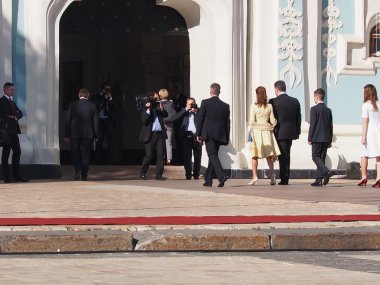 Ukrayna'nın bayrak günü onuruna Başkan petro poroshenko