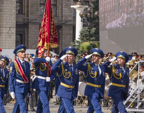 Kiev katonai parádét hoz megjelöl a függetlenség napja — Stock Fotó