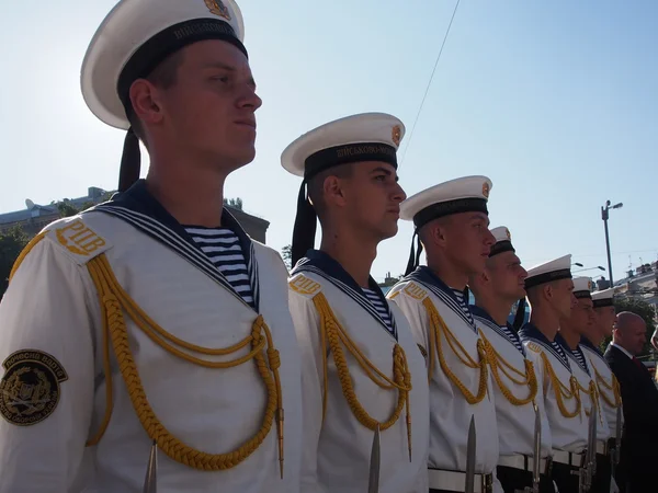 Officiële vlag-raising ceremonie ter ere van de dag van de vlag van Oekraïne — Stockfoto