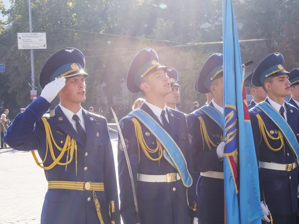 Ukrayna'nın bayrak günü onuruna resmi bayrak törenini töreni — Stok fotoğraf