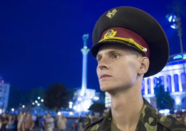 Military parade  in Kiev ahead of Independence Day — Stock Photo, Image