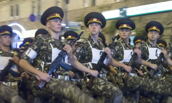 Military parade  in Kiev ahead of Independence Day — Stock Photo, Image