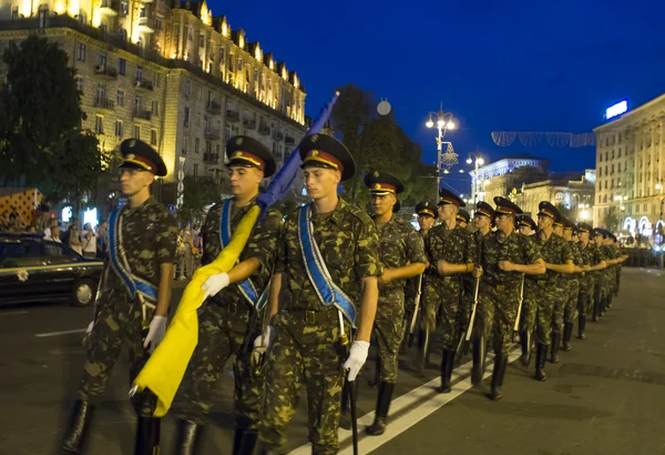 Military parade  in Kiev ahead of Independence Day — Stock Photo, Image