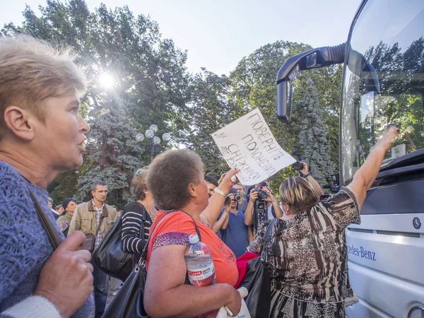 Soldiers' Mothers demand the Verkhovna Rada — Stock Photo, Image