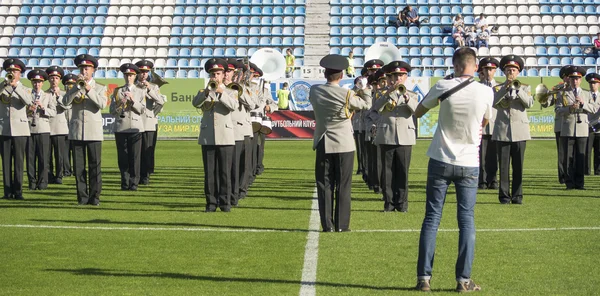 Jogo de futebol solidário no estádio "Dinamo" Kiev — Fotografia de Stock