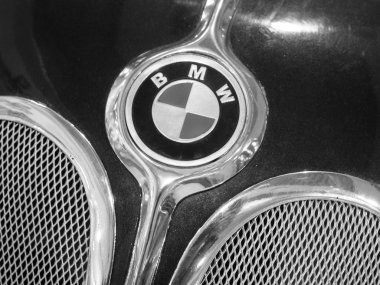 BMW 327