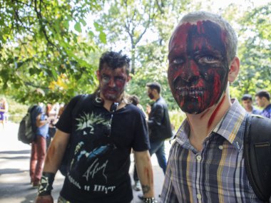 zombi geçit töreninde kyiv