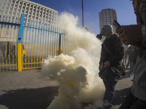 "Sectorul drept "a aprins o bombă cu fum la CEC — Fotografie, imagine de stoc