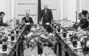 Arseniy yatsenyuk ve alexander turchinov