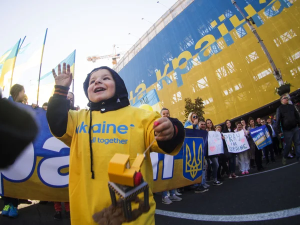 Peace march in Kiev — Stock Photo, Image