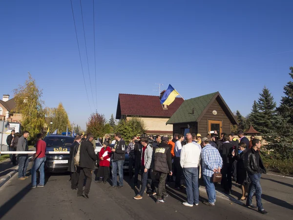 Soukromé bezpečnostní firmy blokuje průchod — Stock fotografie