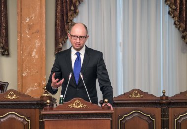 miniszterelnök Ukrajna arseniy yatsenyuk