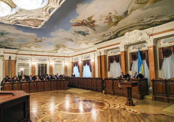 Látogató ülésén a kabinet az ukrán — Stock Fotó