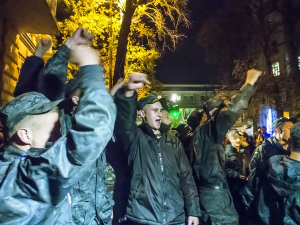 Soldados da Guarda Nacional cantando: "Desmobilização ". — Fotografia de Stock