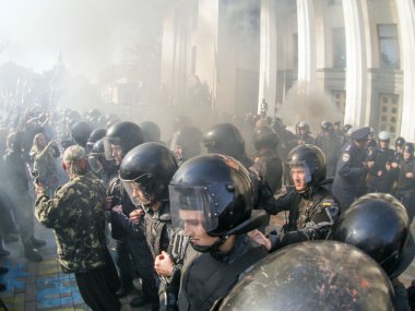 Bozuklukları Verkhovna Rada yakınındaki