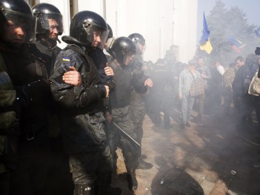 Bozuklukları Verkhovna Rada yakınındaki