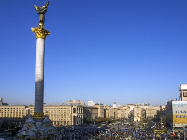 Bağımsızlık Meydanı'nda miting.