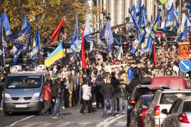 Hrushevskoho yapılan bir toplantı katılımcıların