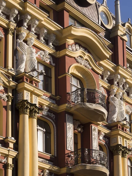 Antiguo edificio en Kiev —  Fotos de Stock