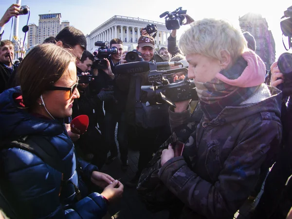 Polícia de Kiev libertou jornalista — Fotografia de Stock