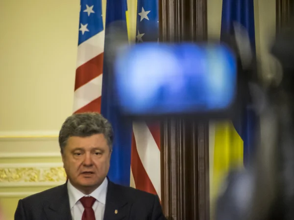 ウクライナ石油 poroshenko の大統領 — ストック写真