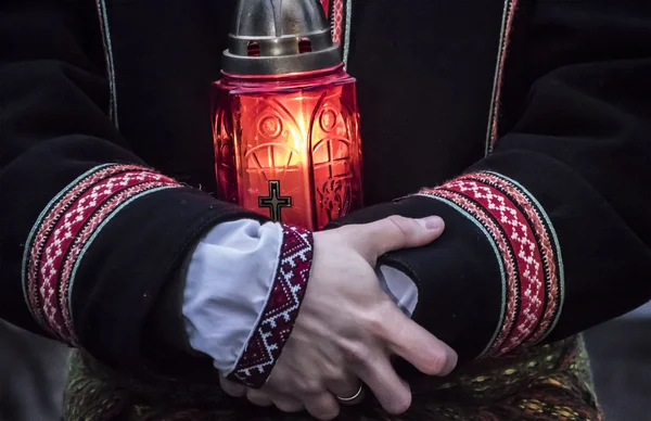 Man holding lamp — Stock Photo, Image