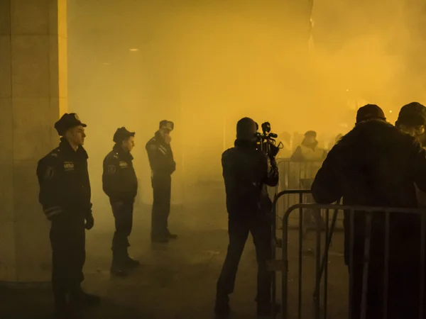 Ultranacionalistas ucranianos trataron de interrumpir concierto —  Fotos de Stock