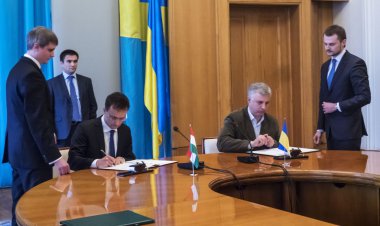 Sergei Kvit ve Peter Siyyarto