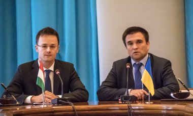 Pavlo Klimkin ve Peter Siyyarto