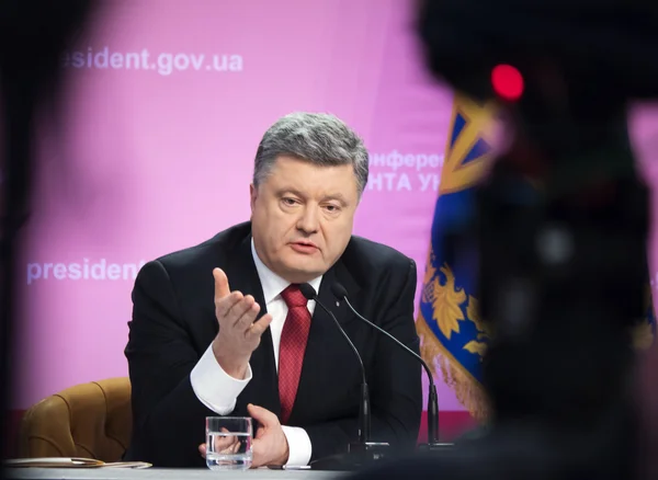 Präsident Poroschenko bilanzierte das Jahr — Stockfoto