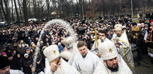 Patriarch Filaret holds divine service — Stock Photo, Image