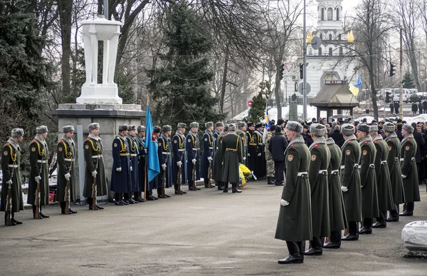 Ceremonia de conmemoración de los héroes de Kruty — Foto de Stock