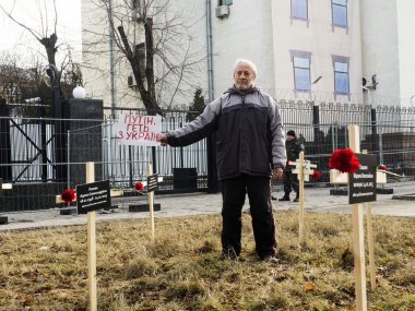 Putin ile adamım, Ukrayna afiş dışarı almak