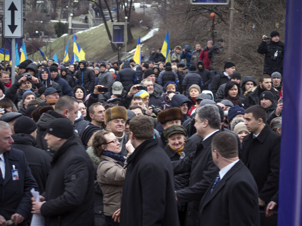 Porochenko on march in memory of perished activists