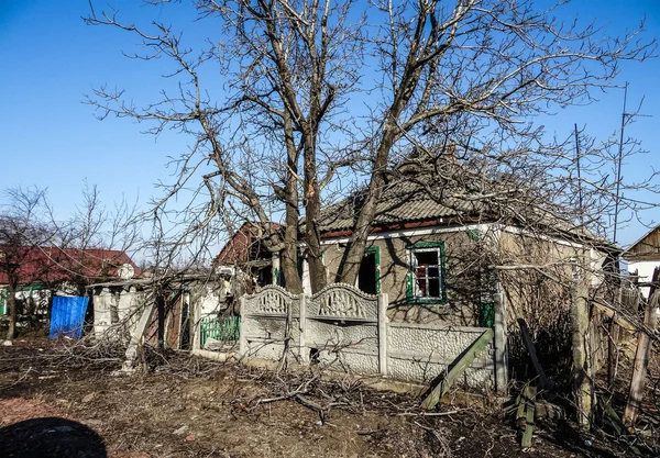 ドネツク地域で家を破壊 — ストック写真