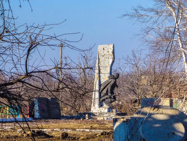 Destroyed village in Donetsk region — Stock Photo, Image