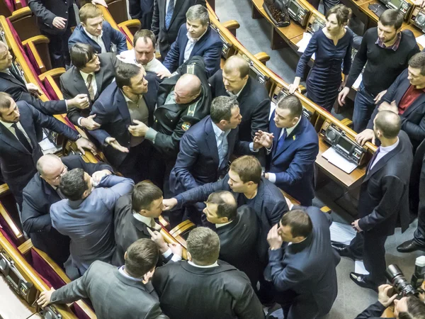 Combattimento di massa nella Verkhovna Rada dell'Ucraina — Foto Stock