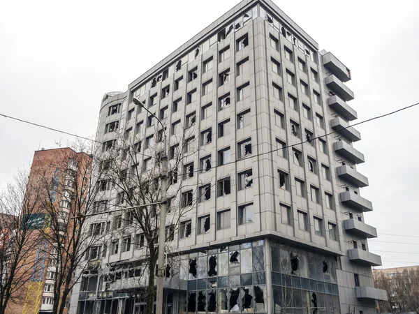 Destroyed building Chamber of Commerce in Donetsk — Stock Photo, Image