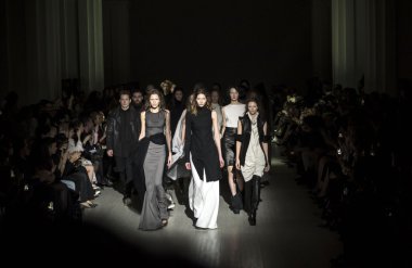 36 Ukrayna moda haftası