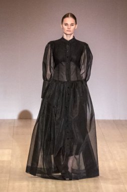 36 Ukrayna moda haftası