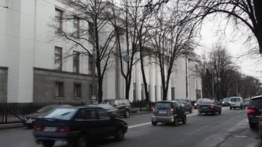 Arabalar Verkhovna Rada gidin