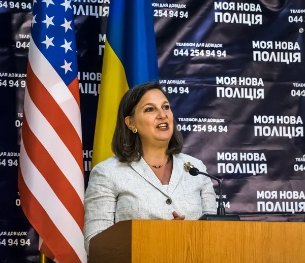 Victoria Nuland polis Enstitüsü ziyaret — Stok fotoğraf