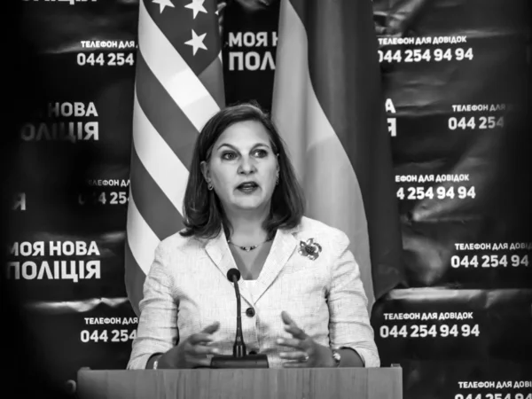 Victoria Nuland visita o Instituto de Polícia — Fotografia de Stock