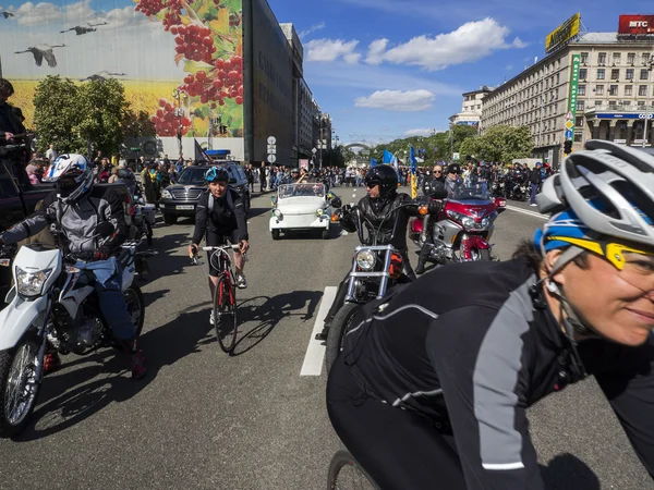 Des motards ukrainiens sont passés à Kiev — Photo