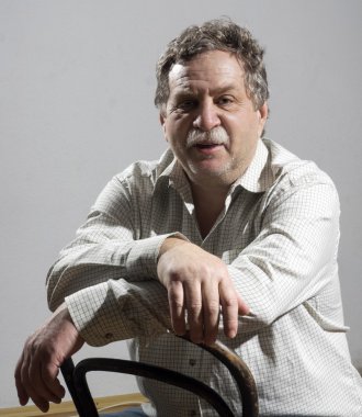 Orta yaş iş adamı