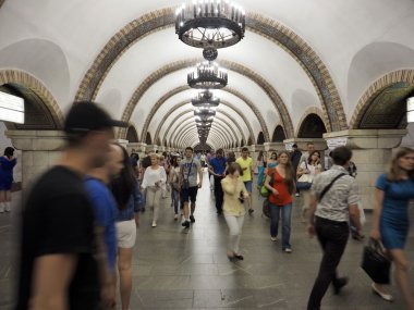 Kiev 'deki metro istasyonu Zoloty Vorota