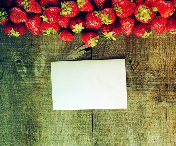 Verse aardbeien — Stockfoto