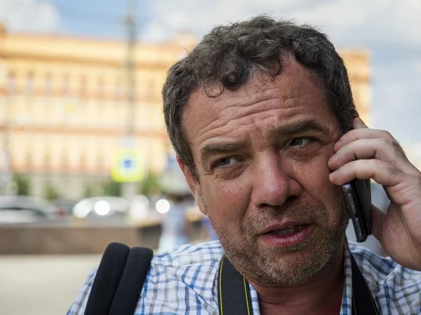 Man  talking on phone — Stock Photo, Image