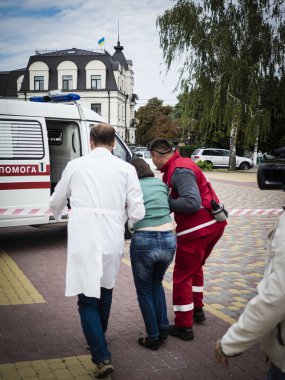 Indicative training emergency doctors clipart