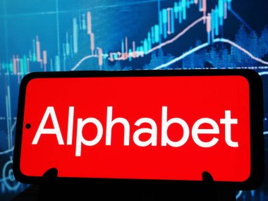 Almanya - 5 Ocak. 2026: Bu resimde, Alfabe Inc. logosu bir monitörde gösteriliyor.